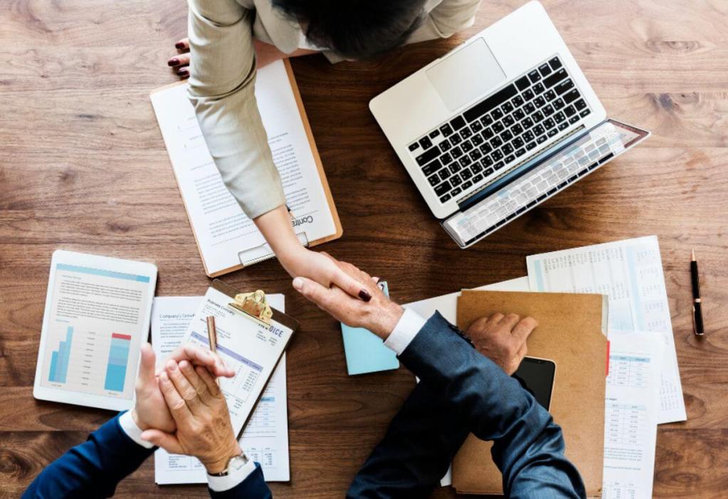 Ways Business Owners Can Use Non-Collateral Financing to Strengthen Operations